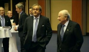 FOOT - FIFA : Blatter vise un cinquième mandat