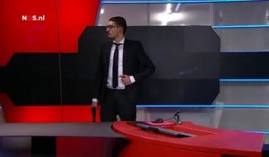 Un homme armé interrompt le JT à la télé néerlandaise