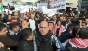 Rania participe aux manifestations contre l'EI