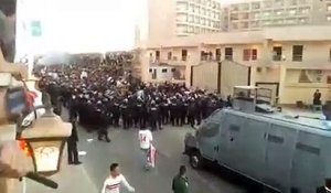 Egypte: Une quarantaine de morts après des affrontements entre supporters du Zamalek et la police