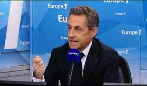 Le 49.3 est "une mesure disciplinaire pour contraindre une majorité", selon Sarkozy
