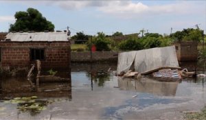 Au Mozambique, la prévention des inondations par la destruction des maisons