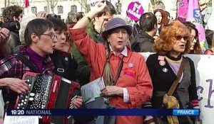 8 mars : les femmes mobilisées dans les rues de Paris