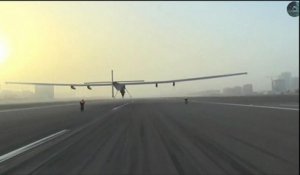 L'avion Solar Impulse 2 décolle pour son premier tour du monde sans carburant