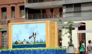 Le jeu angry bird en vrai à Barcelonne