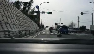 Un motard au Japon perd son gosse !!!