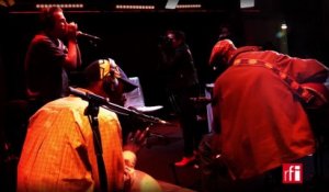 Boubacar Traoré chante "Mbalimaou" dans Musiques du Monde