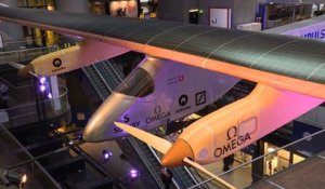 Solar impulse: le premier avion est exposé à Paris