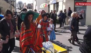 Auray. Soleil et couleur pour le carnaval