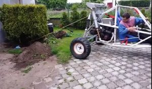 Déraciner une haie avec un buggy !