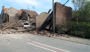 Une grange s'effondre à Monchy-le-Preux