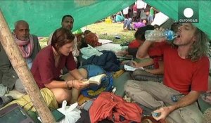 Le Népal commence à recevoir l'aide internationale