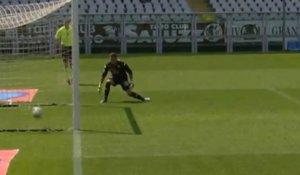 Le gardien Daniele Padelli fait une passe dans son propre but face à Empoli !