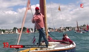 Plus de 1 000 voiliers paradent dans le Golfe du Morbihan