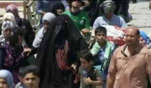 Irak : les habitants de Ramadi fuient par milliers vers Bagdad, à pied