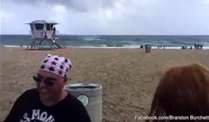 Accident dramatique sur une plage : un chateau gonflable géant emporté par une tornade : 3 enfant gravement blessés