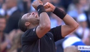Roland-Garros : Tsonga, «comblé» de sa qualification pour les demi-finales