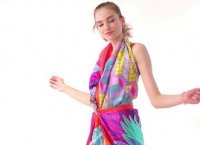 Nouer son foulard Hermès, leçon n°4