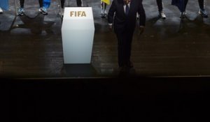 FifaNostra : Blatter démissionne, Platini réclamé de toutes parts