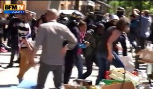 Heurts entre manifestants et policiers lors de l'évacuation de migrants