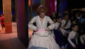 Changement de costume en coulisse (The King and I)