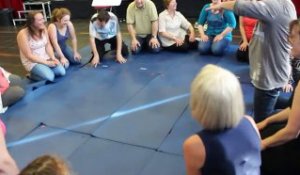 12 juin 2015 : à Douai, la MJC lance des cours de yoga du rire