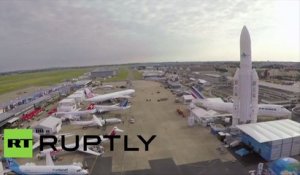 Un drone inspecte les pistes du Salon de l'Aéronautique du Bourget