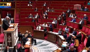 Motion de censure: "vous étouffez notre démocratie", dit Chassaigne à Valls