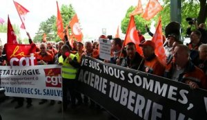 Manifestation des salariés de Vallourec au Mercure de Lesquin
