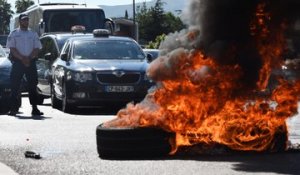 L’escalade de violences lors de la manif des taxis à travers les télés, en 42 secondes