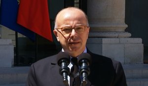 Attentat en Isère : "le Gouvernement continuera, face à un haut niveau de menace, à agir sans trêve ni pause" (Bernard Cazeneuve)