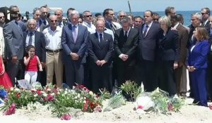 B. Cazeneuve et d'autres ministres rendent hommage aux victimes