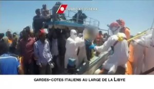 Les sauvetages des migrants en mer continuent au large de la Libye