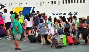 Grèce : Un ferry pour faciliter l'enregistrement des migrants