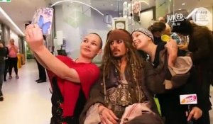 Le vrai Jack Sparrow rend visite à des enfants malades en Australie !