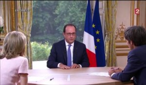 Hollande: "Manuel Valls a vocation à rester à Matignon jusqu'en 2017"