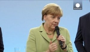 Angela Merkel fait pleurer une Palestinienne menacée d'expulsion