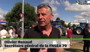 VIDEO NIORT: Les agriculteurs en colère au Leclerc Mendès-France