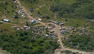 Des images aériennes montrent l'étendue de la "jungle" de Calais