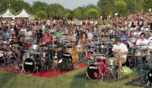 1000 musiciens italiens reprennent les Foo Fighters