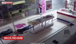 La technique étonnante d'un voleur en Russie pour tromper la vigilance de l'alarme