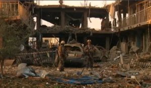 L'attentat de Kaboul au camion piégé à travers nos télés, en 42 secondes