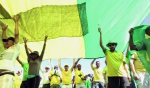 Brésil: 400.000 manifestants exigent le départ de Rousseff