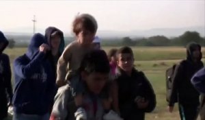 Un millier de migrants arrivent en Serbie en l'espace d'une journée