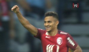 Le but de Boufal contre GFC Ajaccio.