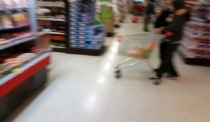 Tremblement de terre au Chili filmé dans un supermarché
