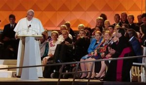 Le pape se lance dans un one man show en faveur de la famille à Philadelphie