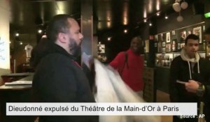 Dieudonné expulsé du théâtre de la Main-d'Or à Paris