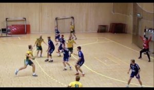 Un kung-fu smash de 40m ! (handball)