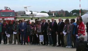 Des réfugiés érythréens quittent l'Italie pour être "relocalisés" en Suède
